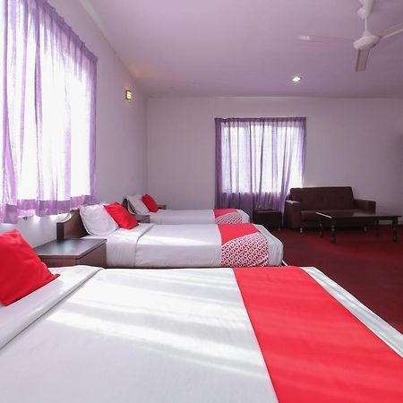 Oyo 8966 Dee Wana Resort 1 Pasir Puteh Dış mekan fotoğraf