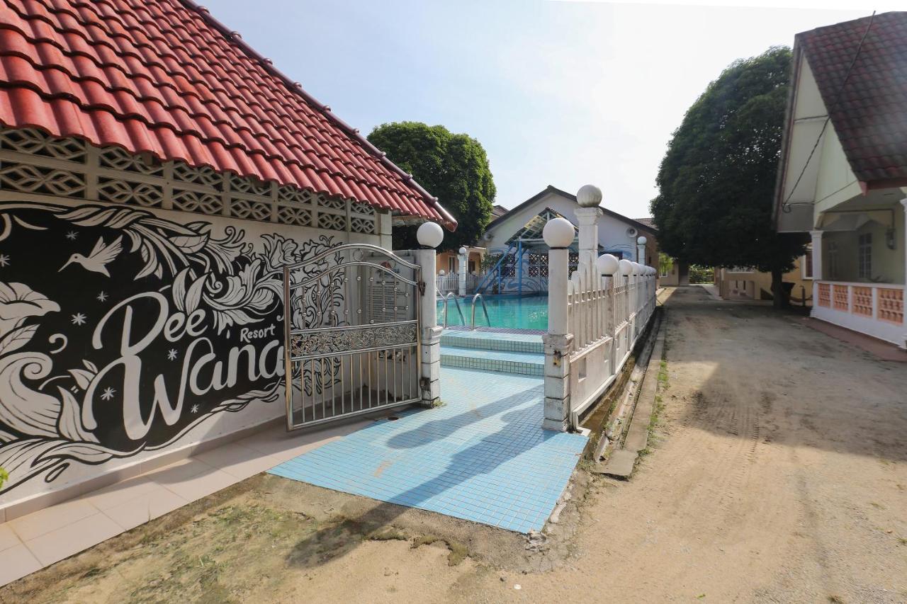 Oyo 8966 Dee Wana Resort 1 Pasir Puteh Dış mekan fotoğraf