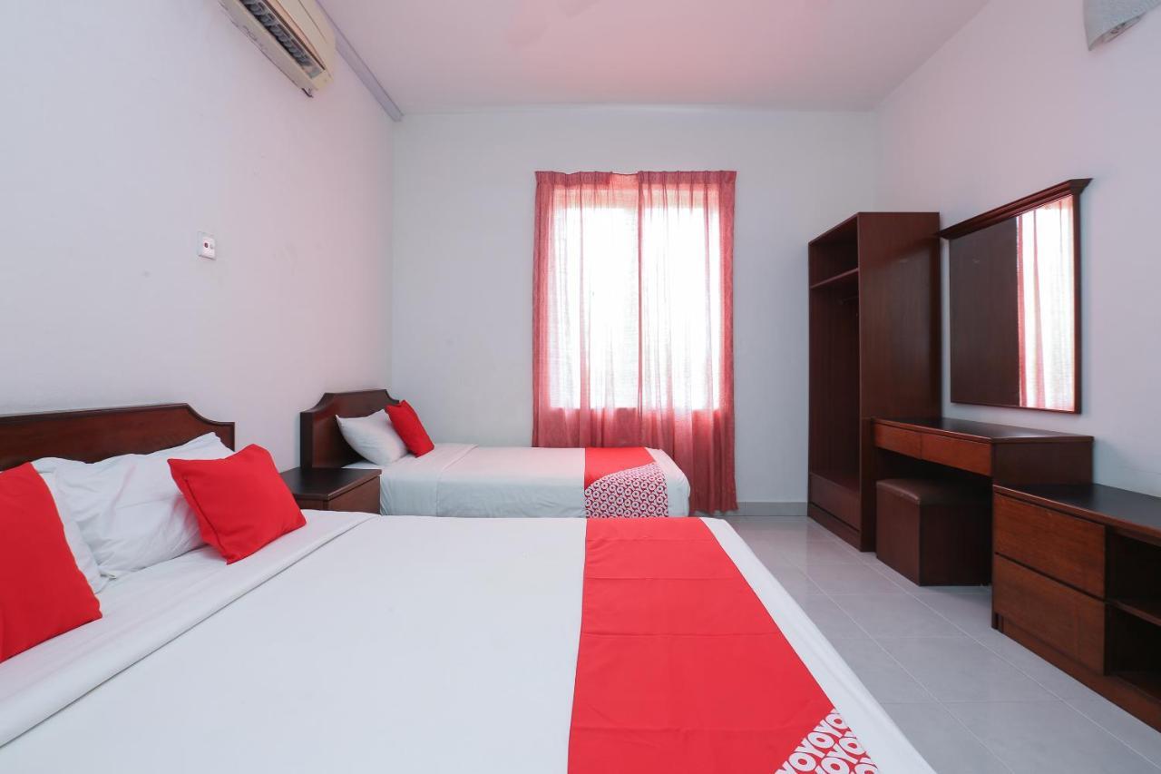 Oyo 8966 Dee Wana Resort 1 Pasir Puteh Dış mekan fotoğraf