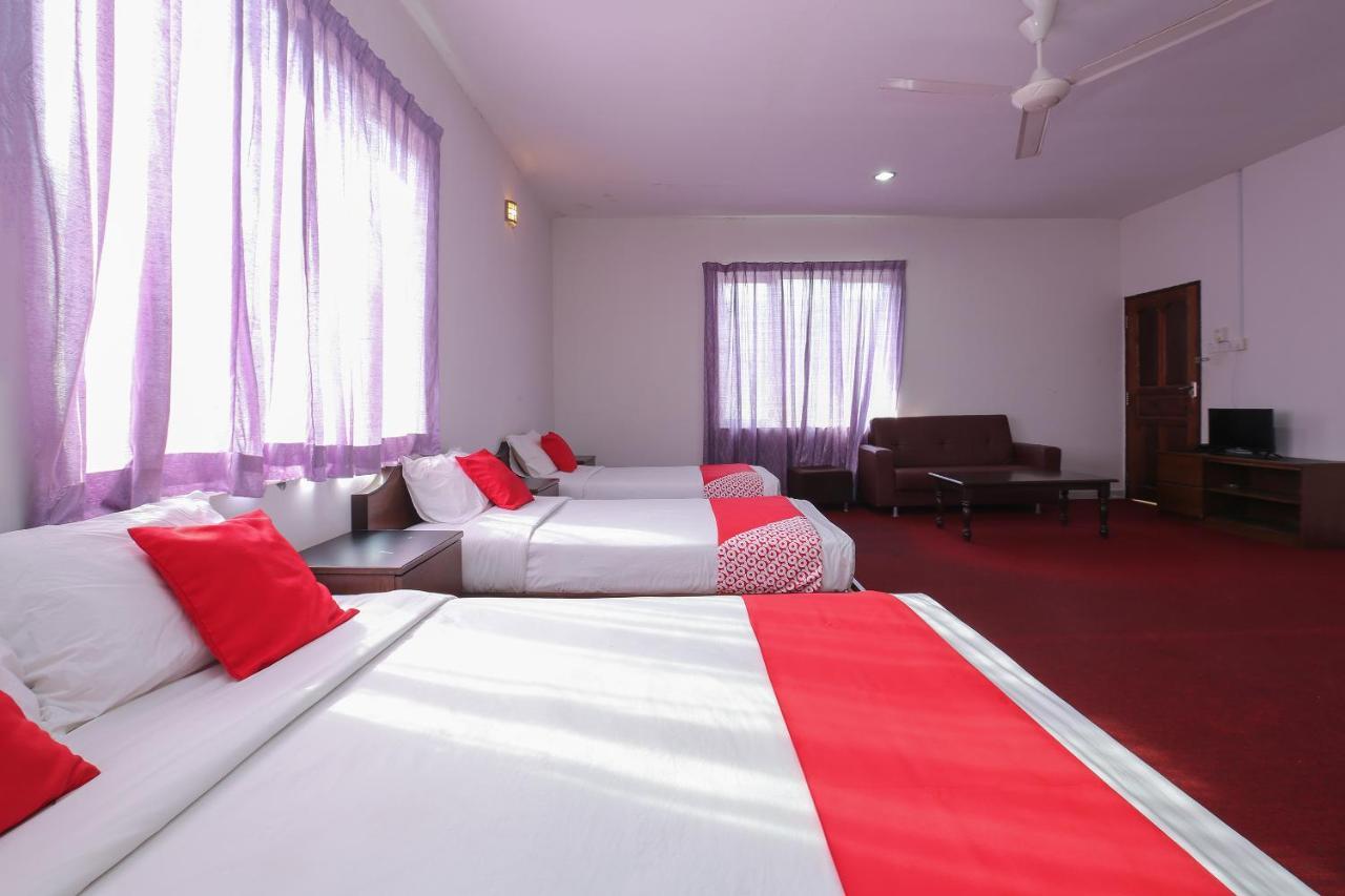 Oyo 8966 Dee Wana Resort 1 Pasir Puteh Dış mekan fotoğraf