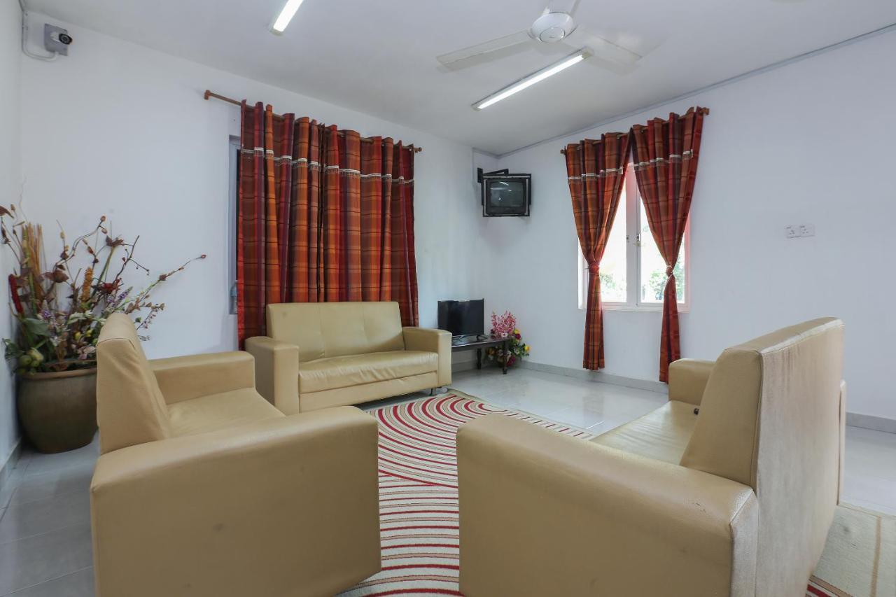 Oyo 8966 Dee Wana Resort 1 Pasir Puteh Dış mekan fotoğraf