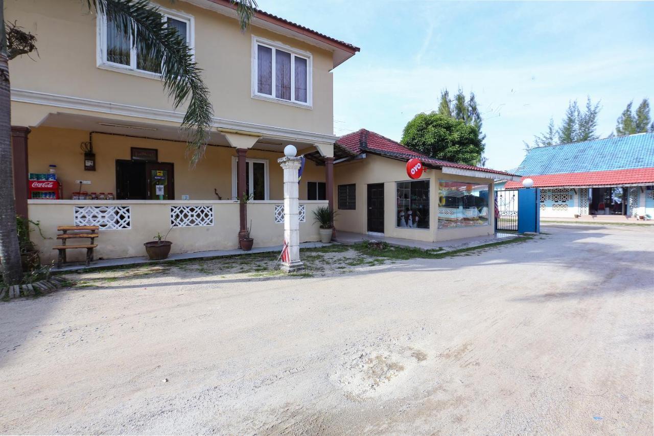 Oyo 8966 Dee Wana Resort 1 Pasir Puteh Dış mekan fotoğraf