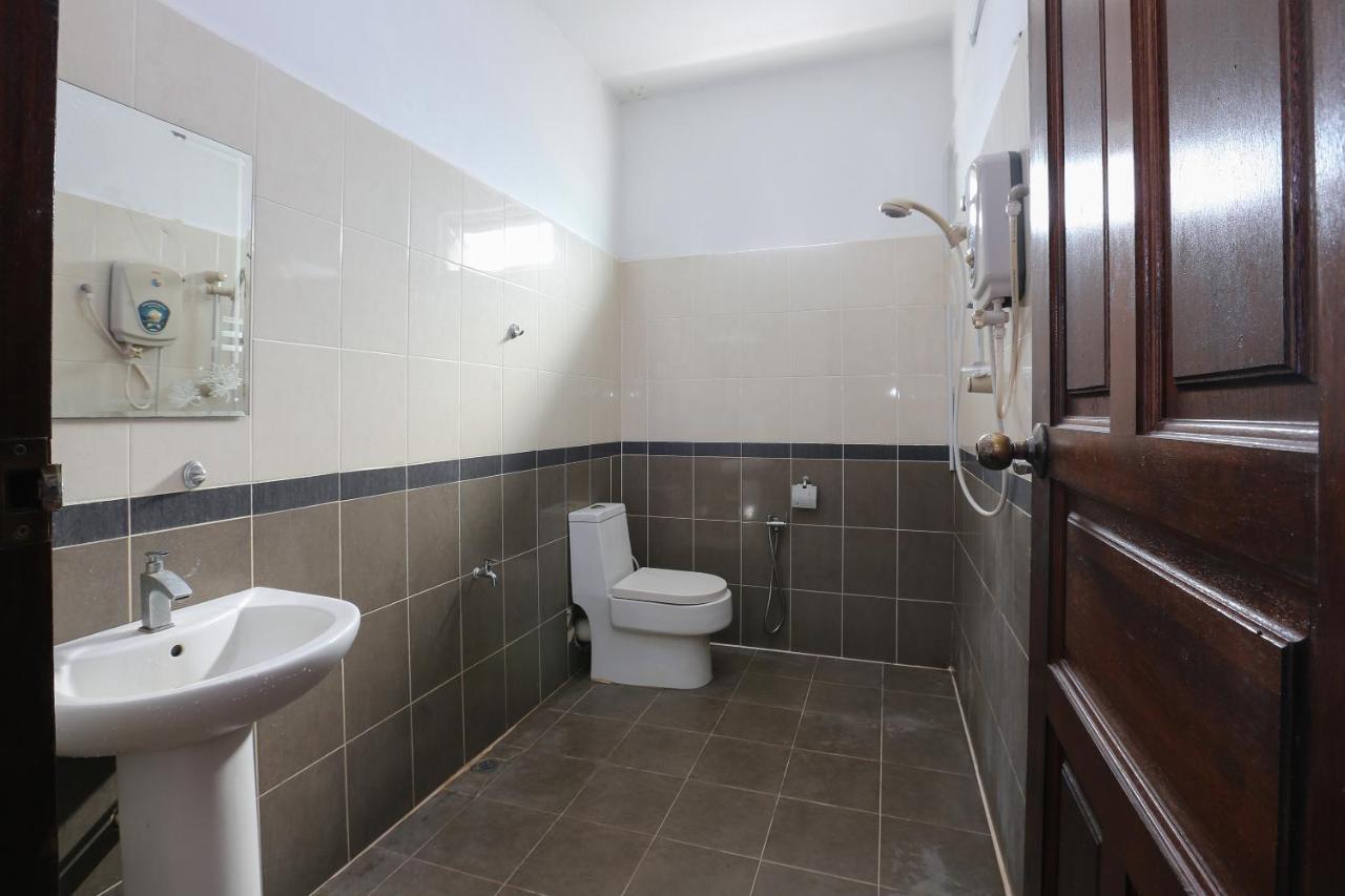 Oyo 8966 Dee Wana Resort 1 Pasir Puteh Dış mekan fotoğraf