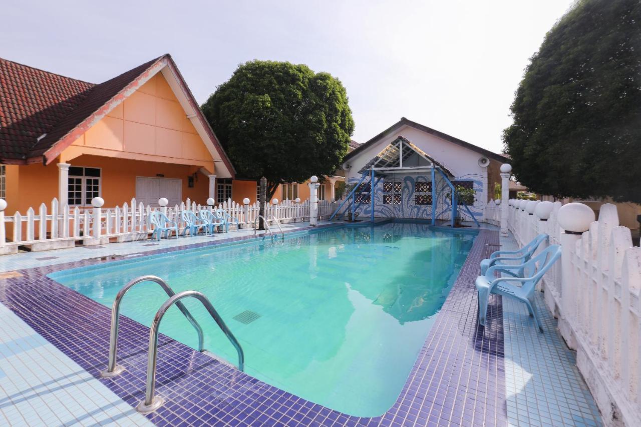 Oyo 8966 Dee Wana Resort 1 Pasir Puteh Dış mekan fotoğraf