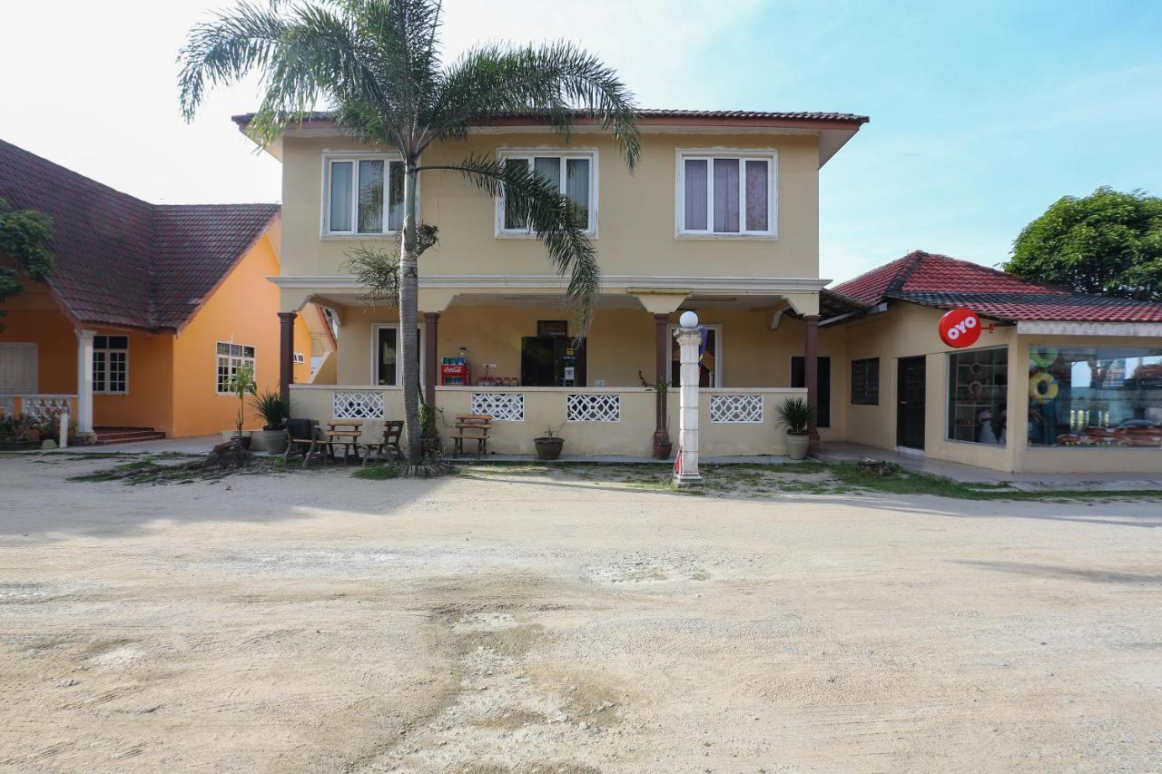 Oyo 8966 Dee Wana Resort 1 Pasir Puteh Dış mekan fotoğraf